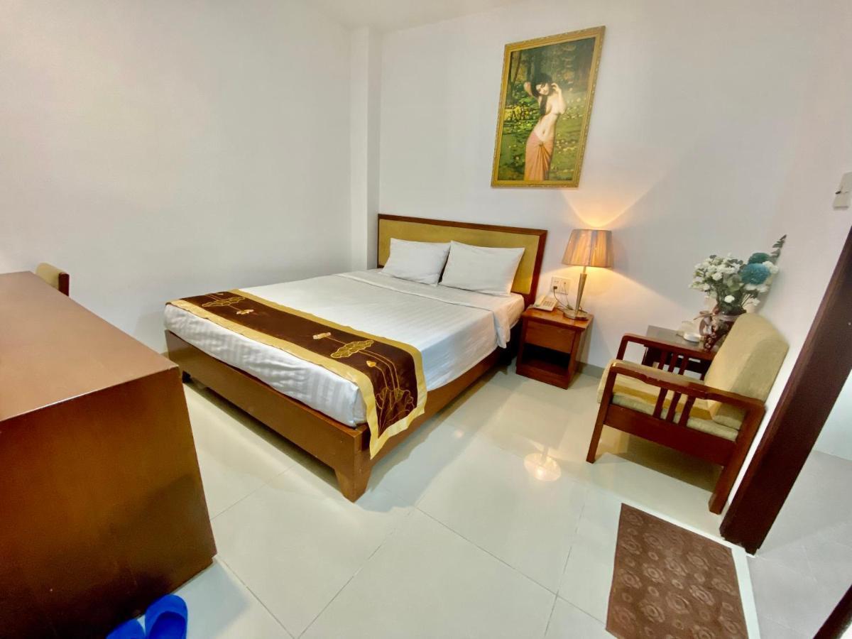Reddoorz Ruby Star Hotel Truong Dinh Хошимин Экстерьер фото