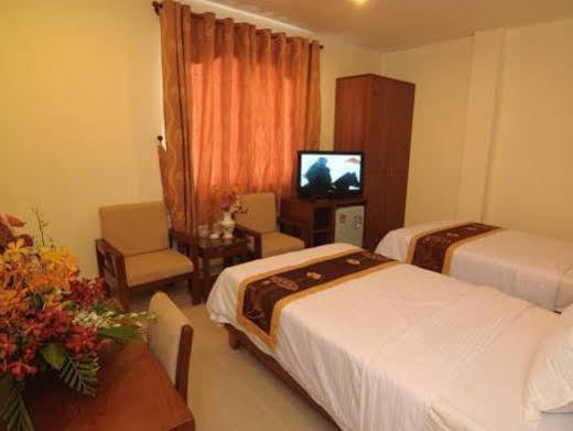 Reddoorz Ruby Star Hotel Truong Dinh Хошимин Экстерьер фото
